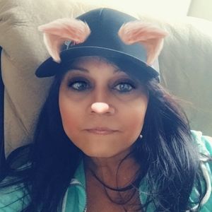 Meet your Posher, Mickie